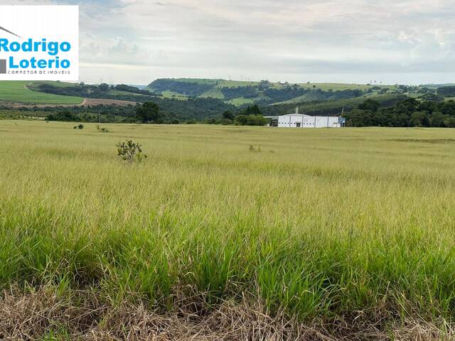 #1216 - Sítio para Venda em Corumbataí - SP - 1