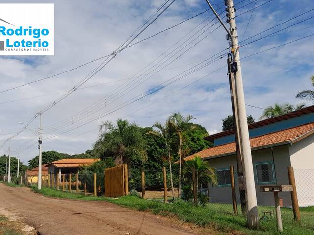 Venda em CONDOMÍNIO TAMANDUÁ - Santa Maria da Serra