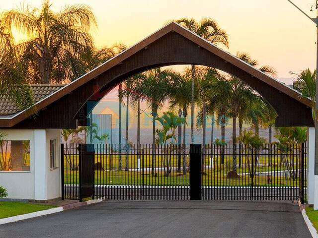 Venda em PARQUE PORTAL DAS LARANJEIRAS - Araras